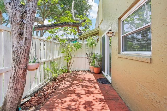 7602 CORTEZ COURT, Tampa, FL 33615