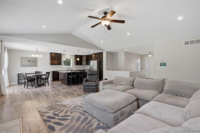 665 Marblewood Lane, Saline, MI 48176
