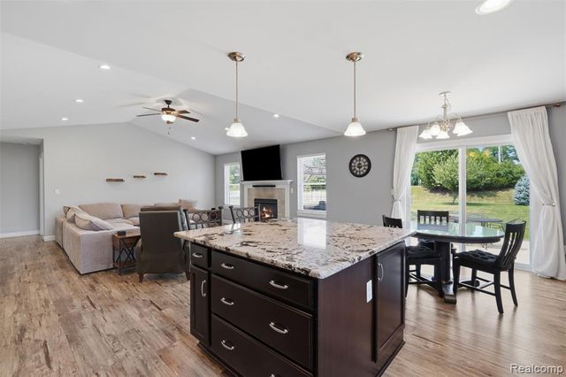 665 Marblewood Lane, Saline, MI 48176