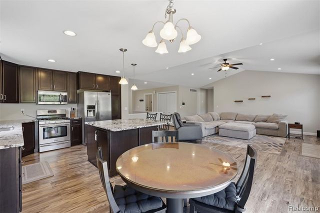 665 Marblewood Lane, Saline, MI 48176