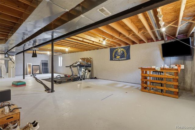 665 Marblewood Lane, Saline, MI 48176