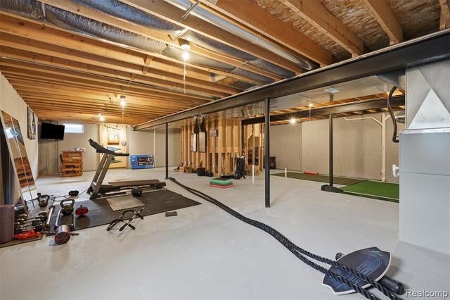 665 Marblewood Lane, Saline, MI 48176