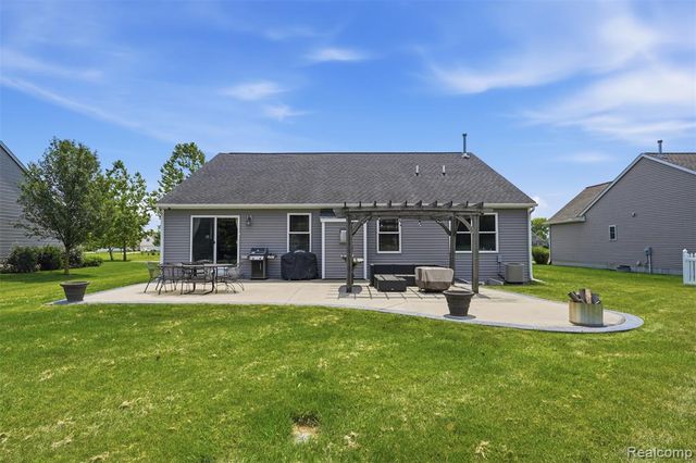 665 Marblewood Lane, Saline, MI 48176