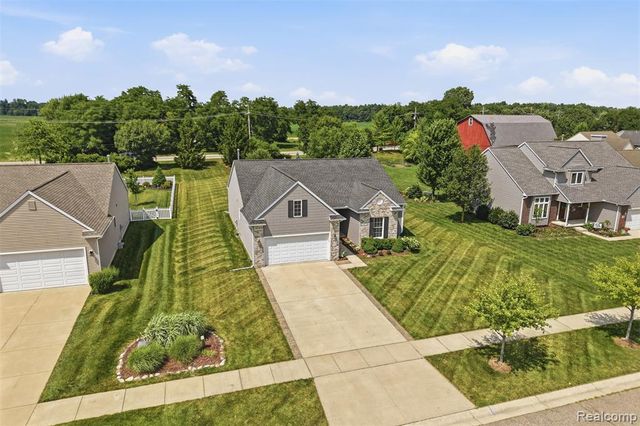 665 Marblewood Lane, Saline, MI 48176