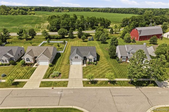 665 Marblewood Lane, Saline, MI 48176