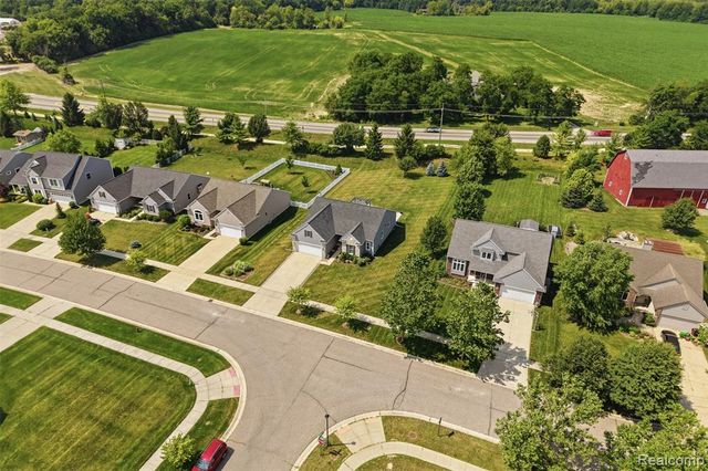 665 Marblewood Lane, Saline, MI 48176
