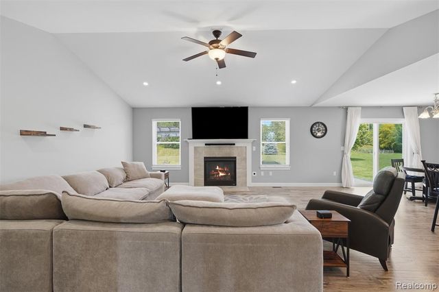 665 Marblewood Lane, Saline, MI 48176