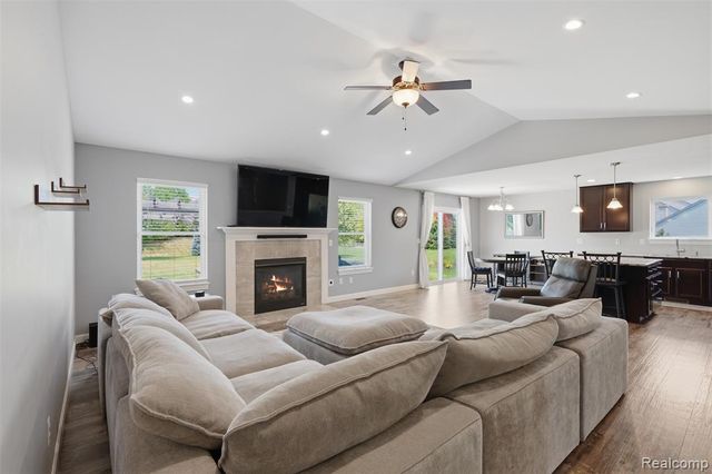 665 Marblewood Lane, Saline, MI 48176