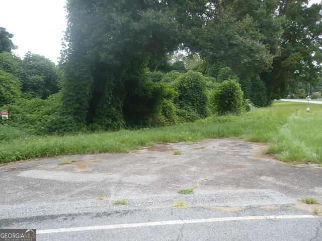 2284 N Hwy 41, Perry, GA 31069