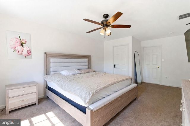 112 LANTERN, Deptford, NJ 08096