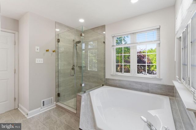 112 LANTERN, Deptford, NJ 08096