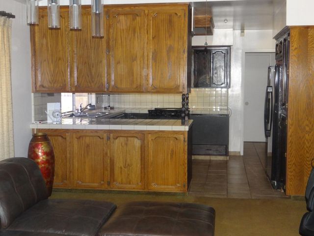 2712 W Mesa Avenue, Fresno, CA 93711