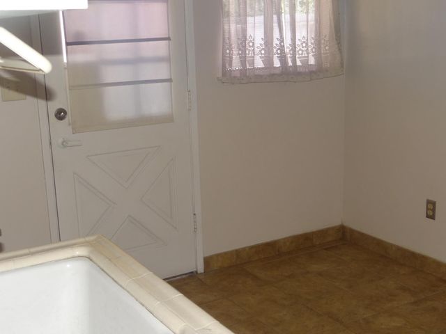 2712 W Mesa Avenue, Fresno, CA 93711