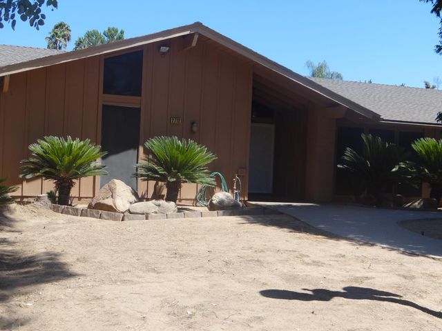 2712 W Mesa Avenue, Fresno, CA 93711