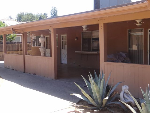 2712 W Mesa Avenue, Fresno, CA 93711