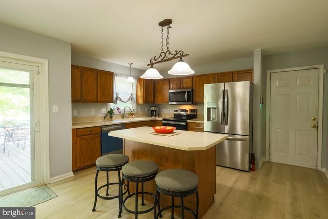 4400 CAVEN CT N, Fredericksburg, VA 22408
