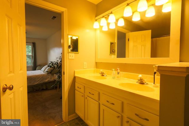 4400 CAVEN CT N, Fredericksburg, VA 22408