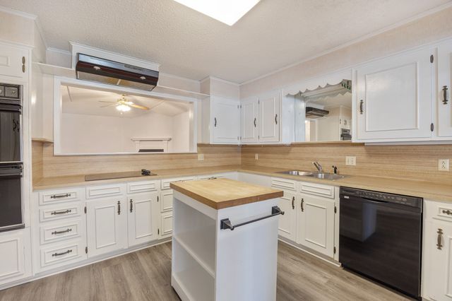 504 Woodland Hills Drive, Tyler, TX 75701