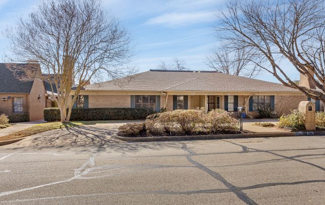 504 Woodland Hills Drive, Tyler, TX 75701