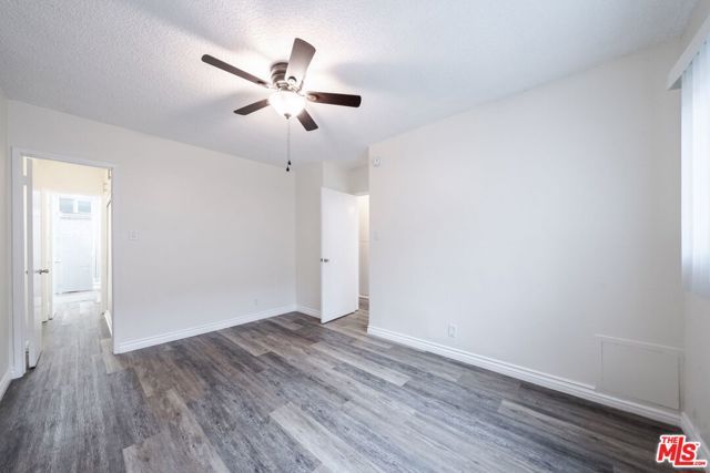 13343 Victory Boulevard 4, Van Nuys (los Angeles), CA 91401