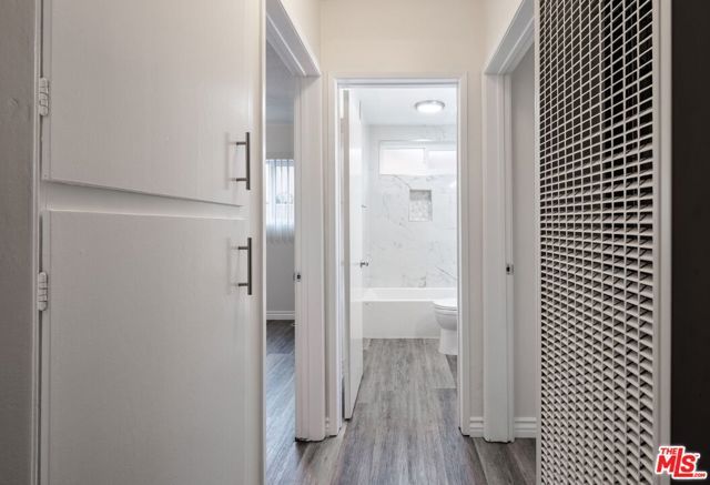 13343 Victory Boulevard 4, Van Nuys (los Angeles), CA 91401