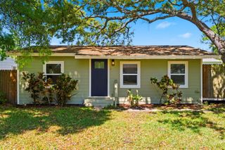 3241 LAUREL AVE, Clearwater, FL 33762