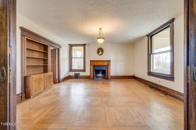 322 Spruce Street, Bristol, TN 37620