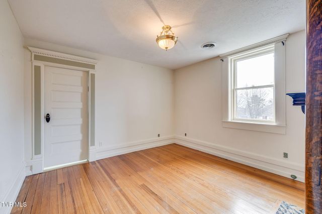 322 Spruce Street, Bristol, TN 37620