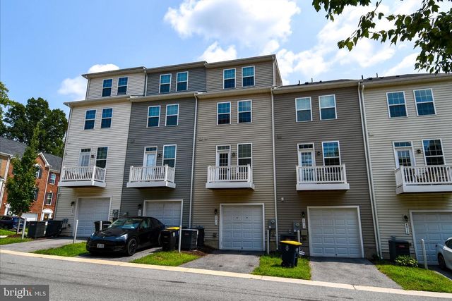 4917 CREST VIEW DR, Hyattsville, MD 20782