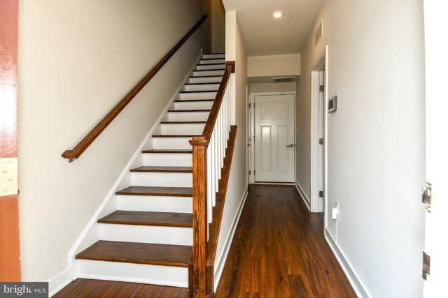 4917 CREST VIEW DR, Hyattsville, MD 20782