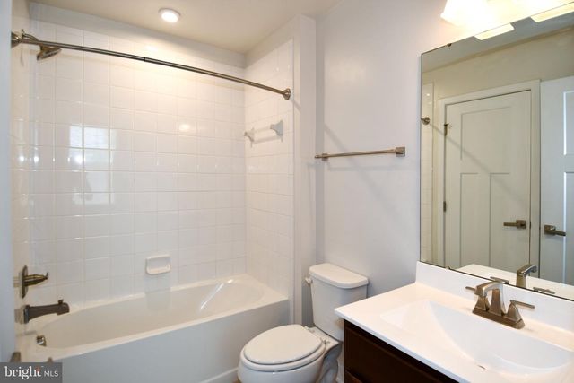 4917 CREST VIEW DR, Hyattsville, MD 20782