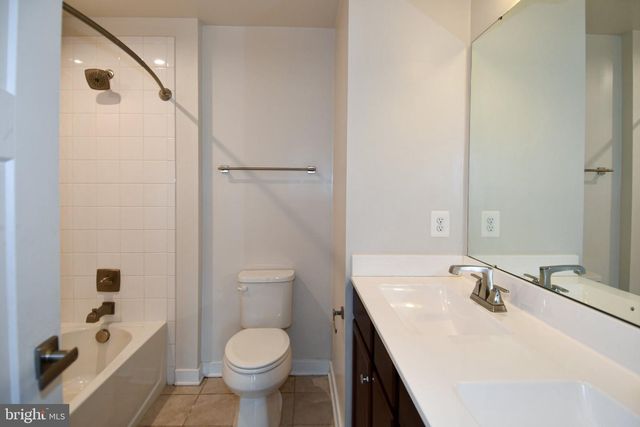 4917 CREST VIEW DR, Hyattsville, MD 20782