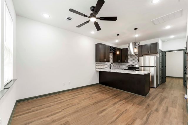 7987 Chateau Street D, Houston, TX 77028