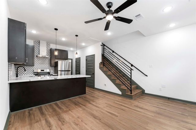 7987 Chateau Street D, Houston, TX 77028