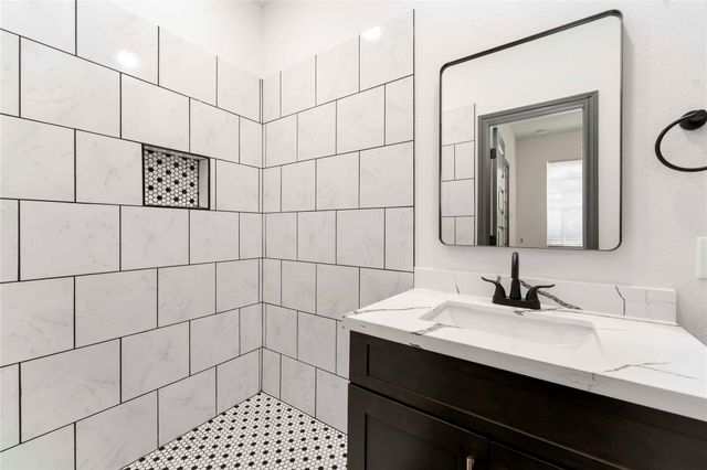 7987 Chateau Street D, Houston, TX 77028