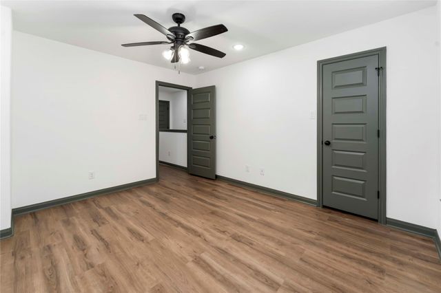 7987 Chateau Street D, Houston, TX 77028