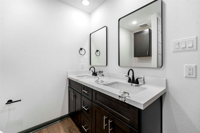 7987 Chateau Street D, Houston, TX 77028