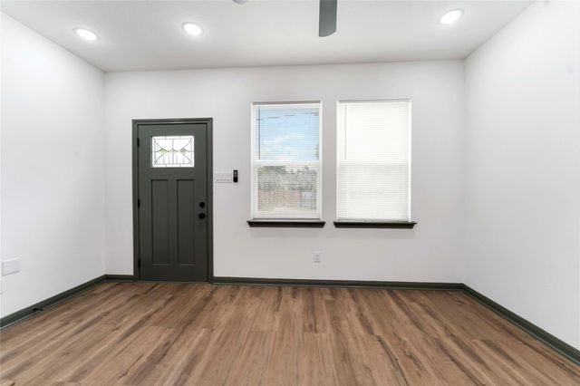 7987 Chateau Street D, Houston, TX 77028