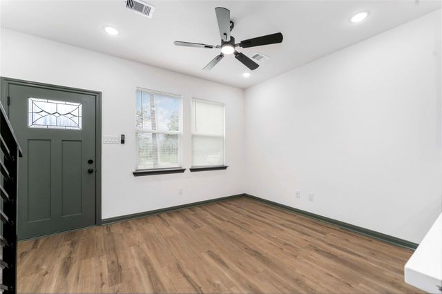 7987 Chateau Street D, Houston, TX 77028