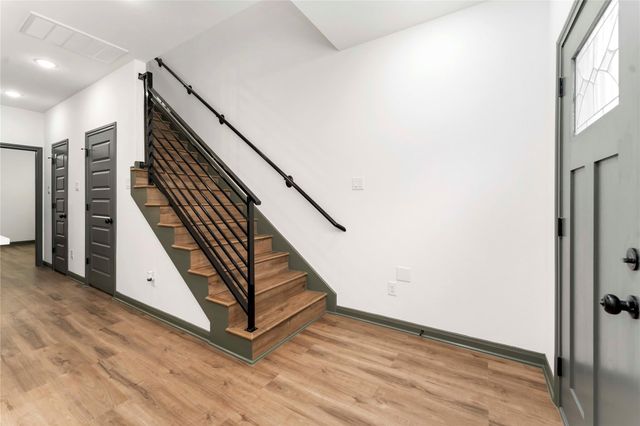 7987 Chateau Street D, Houston, TX 77028
