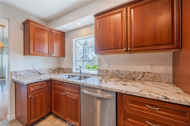 1701 Lake Street, Huntington Beach, CA 92648