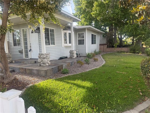 1701 Lake Street, Huntington Beach, CA 92648