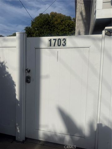 1701 Lake Street, Huntington Beach, CA 92648