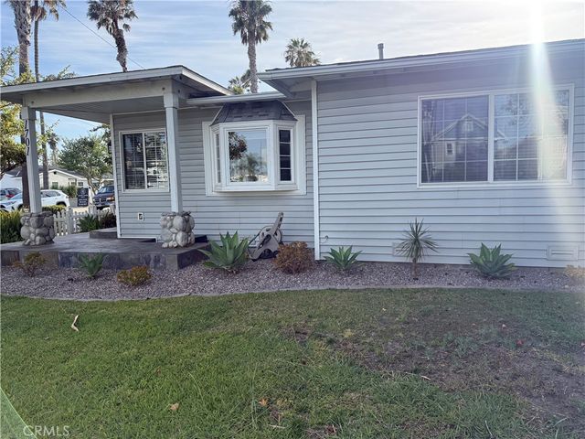 1701 Lake Street, Huntington Beach, CA 92648