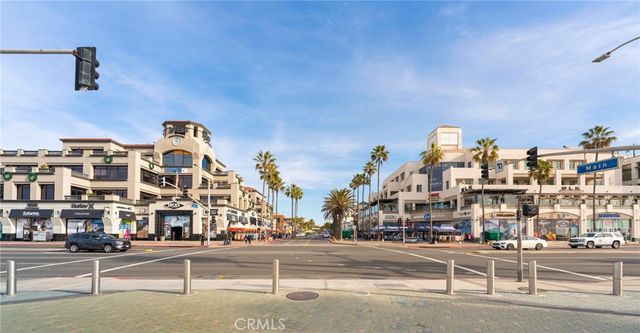 1701 Lake Street, Huntington Beach, CA 92648