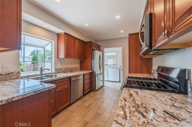 1701 Lake Street, Huntington Beach, CA 92648