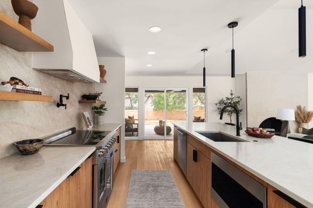2601 Barkwood DR, Austin, TX 78748
