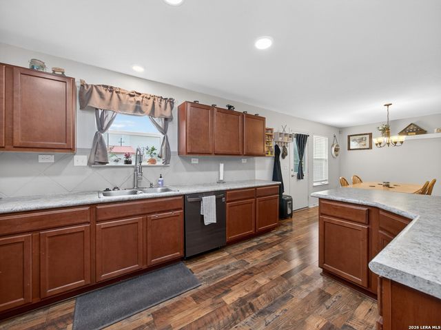 9314 Monsanto, San Antonio, TX 78214