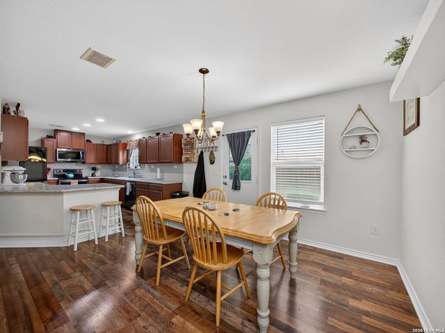 9314 Monsanto, San Antonio, TX 78214