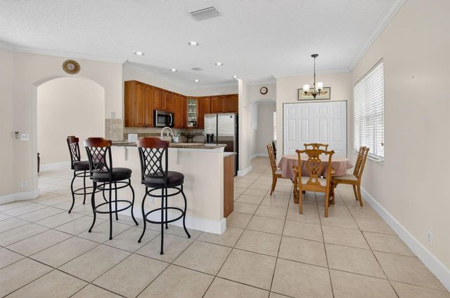 6207 Shadow Tree Lane, Lake Worth, FL 33463